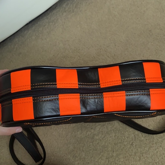 ❌SOLD❌ Love Pain and Stitches Spider Web Heart Bag - Picture 5 of 7